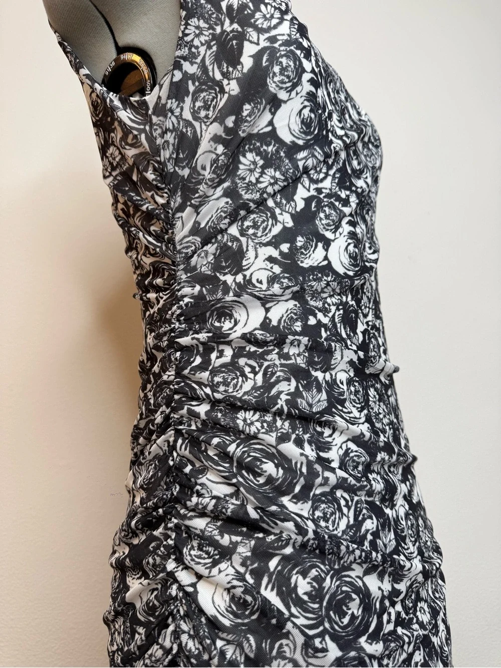 NWT Betsey Johnson Floral Rose Mesh Maxi Dress Black White M - Picture 7 of 7